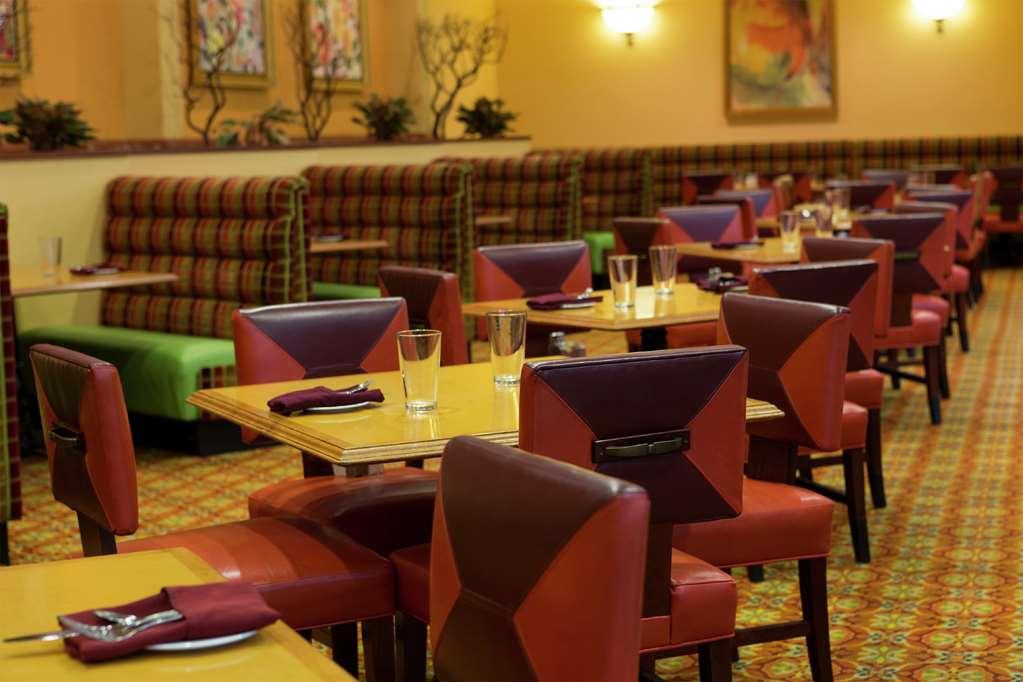 Hilton Charlotte Airport Hotel Restoran gambar